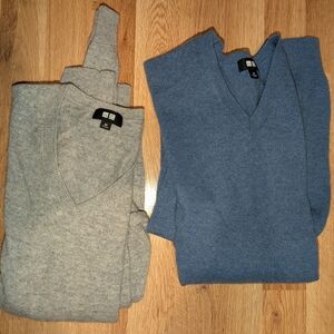 Uniqlo 100% Cashmere Men's V-Neck Sweater Long Sleeve